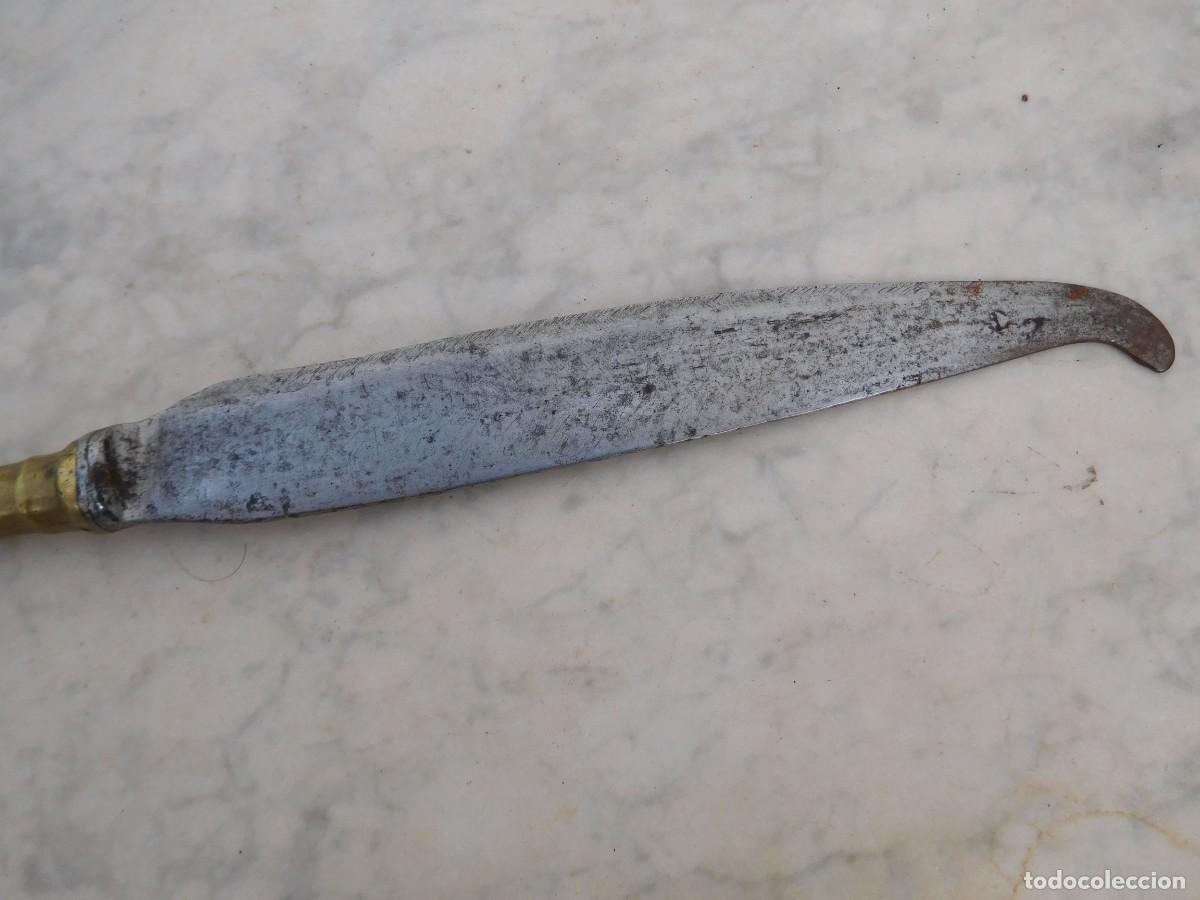 Militaria: Cuchillo antiguo con mango de bronce - Foto 8