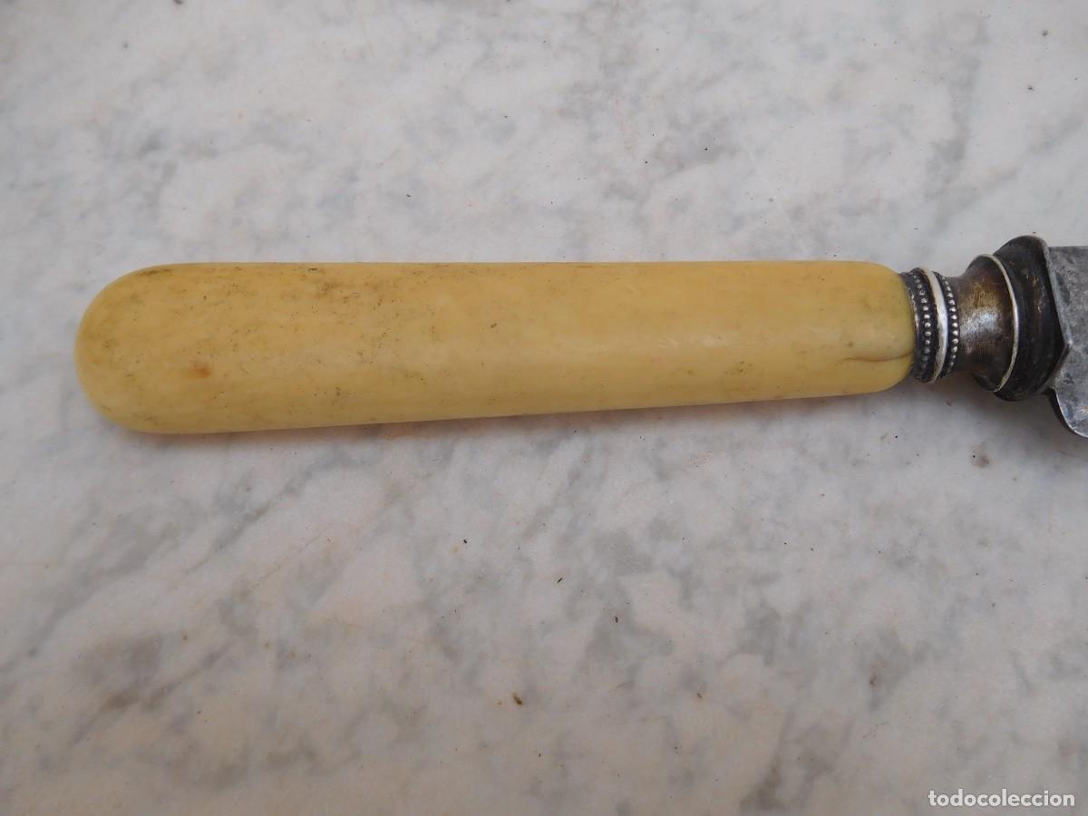 Militaria: Cuchillo antiguo con mango de marfil - Foto 2