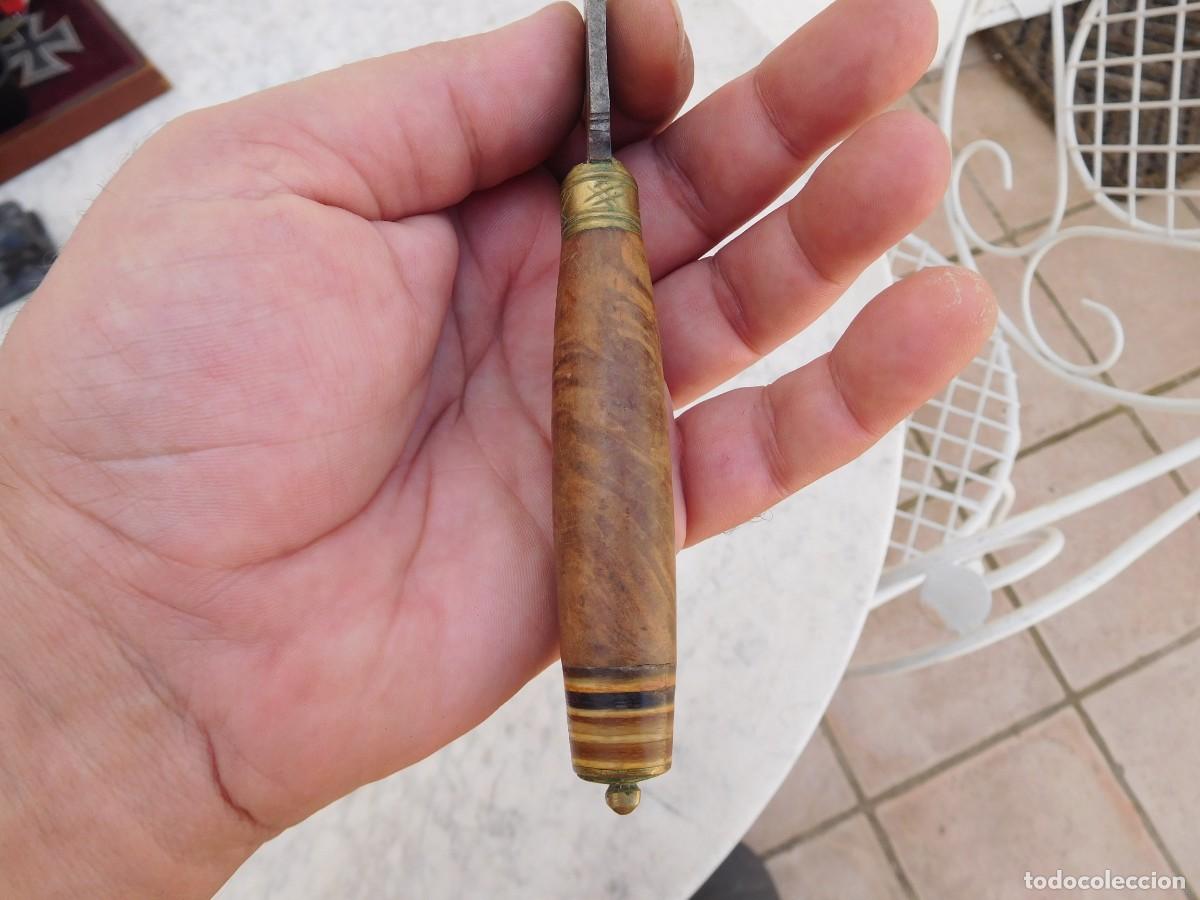 Militaria: Cuchillo antiguo con mango o cacha de madera - Foto 6