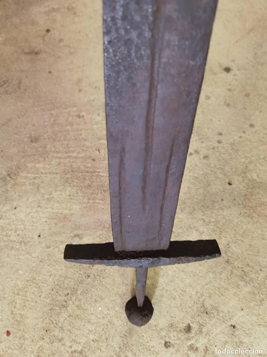 Militaria: Espada medieval muy ancha y corta. - Foto 7
