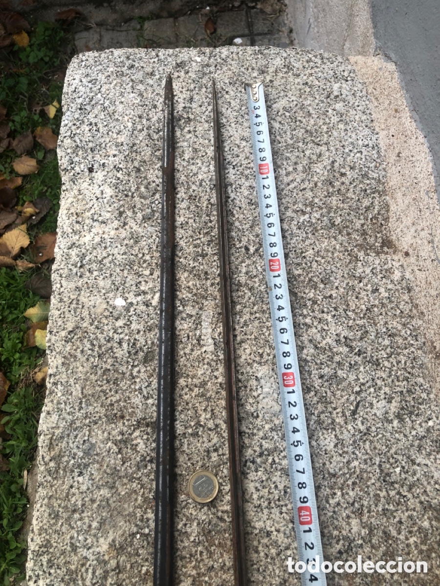 Militaria: dos hojas de espada, una triangular y otra plana - Foto 1