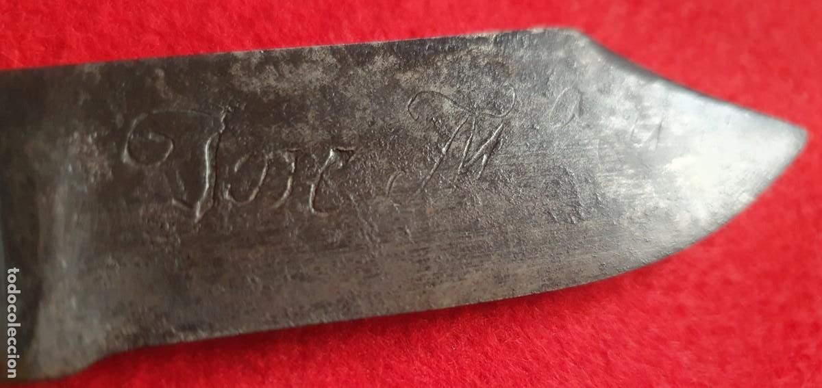 Militaria: Navaja antigua capaora siglo XIX con hoja grabada