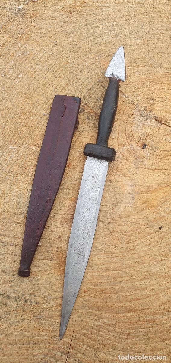 Militaria: CUCHILLO &Eacute;TNICO C-12 - Foto 1