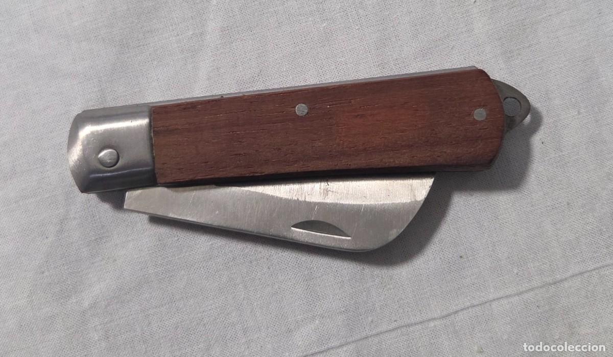 Militaria: Cuchillo de Bolsillo cachas de Madera - Foto 1