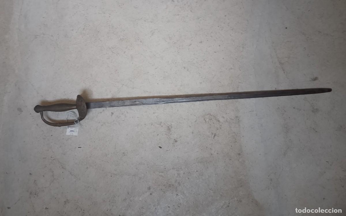 Militaria: Espada de ce&ntilde;ir, modelo 1867 - Foto 1