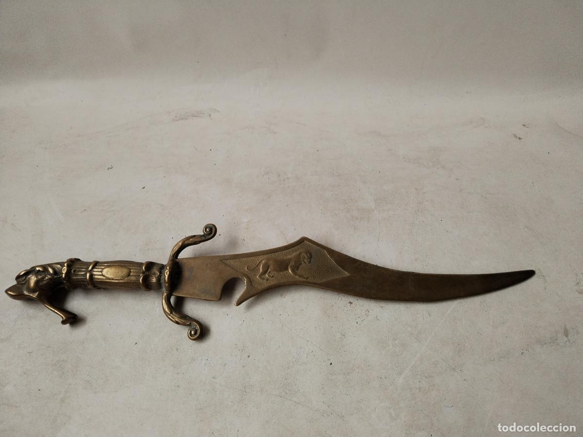 Militaria: vintage daga leon de bronce - Foto 2