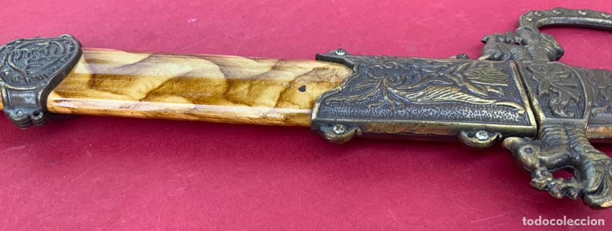 Militaria: Daga oriental. R&eacute;plica. - Foto 8