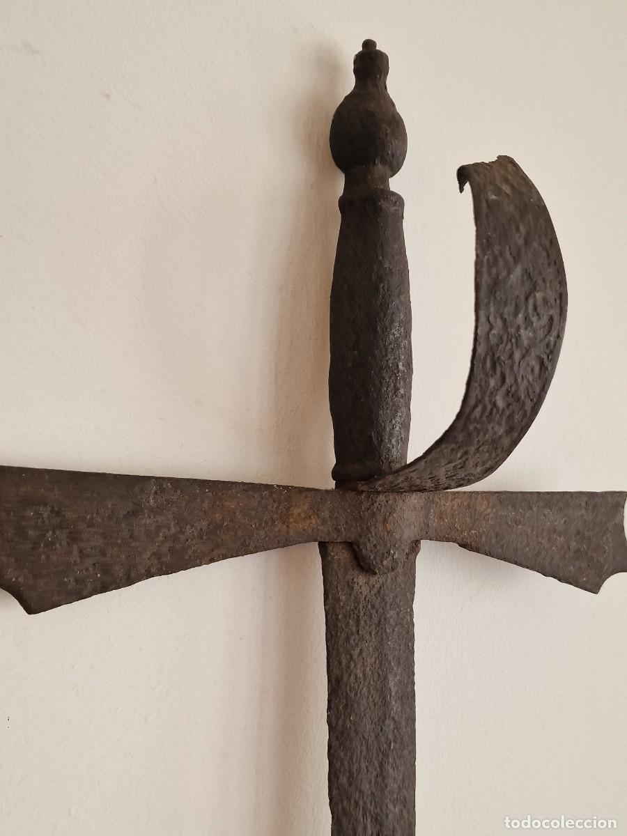 Militaria: Espada medieval de corte y empuje. - Foto 1