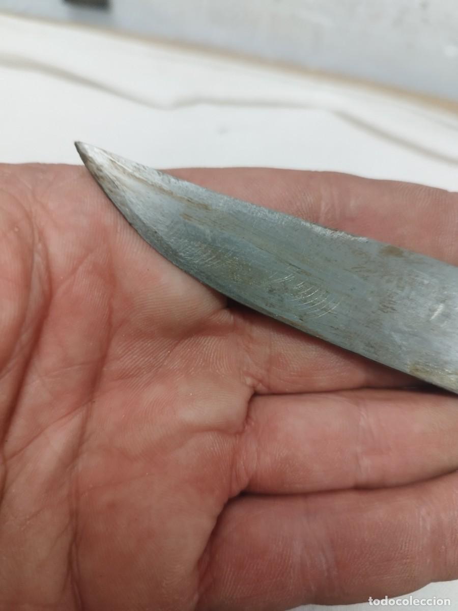 Militaria: Antiguo cuchillo de la india, de madera. - Foto 2