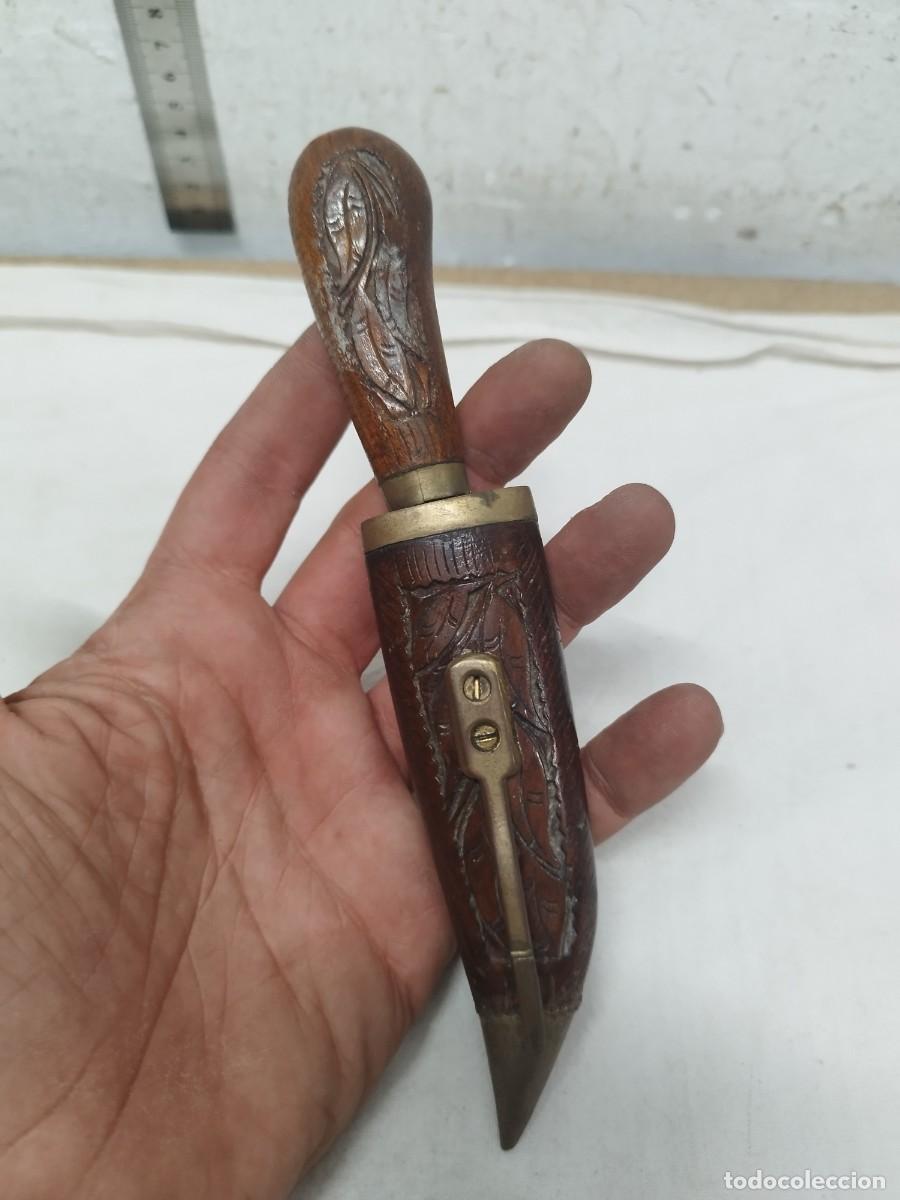 Militaria: Antiguo cuchillo de la india, de madera. - Foto 13
