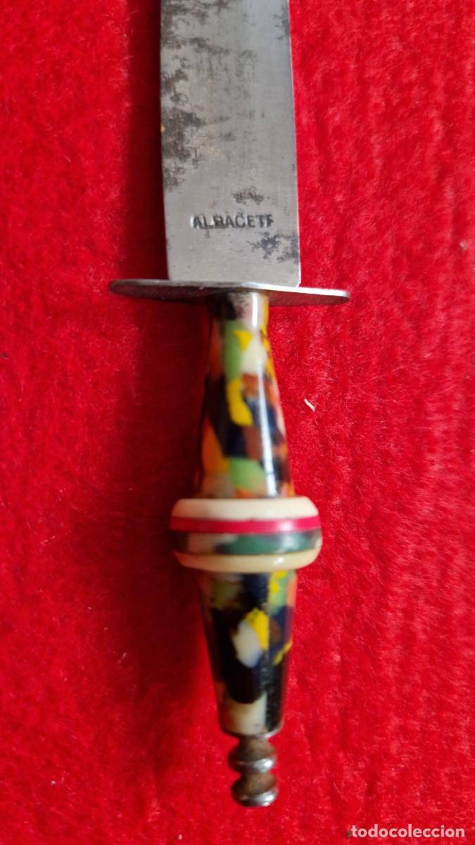 Militaria: Cuchillo miniatura de Albacete celuloide - Foto 2