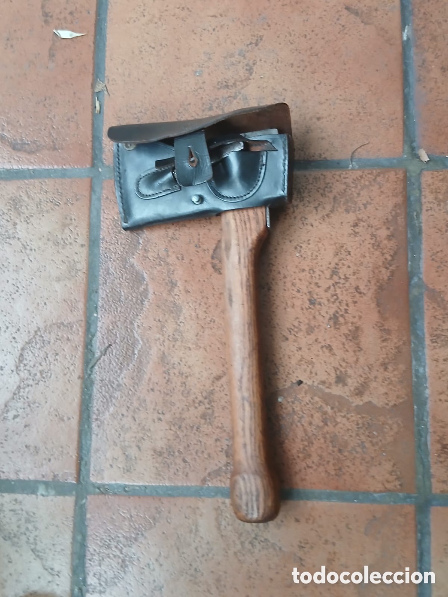 Militaria: Conjunto de Acha bomberos y cintur&oacute;n - Foto 2