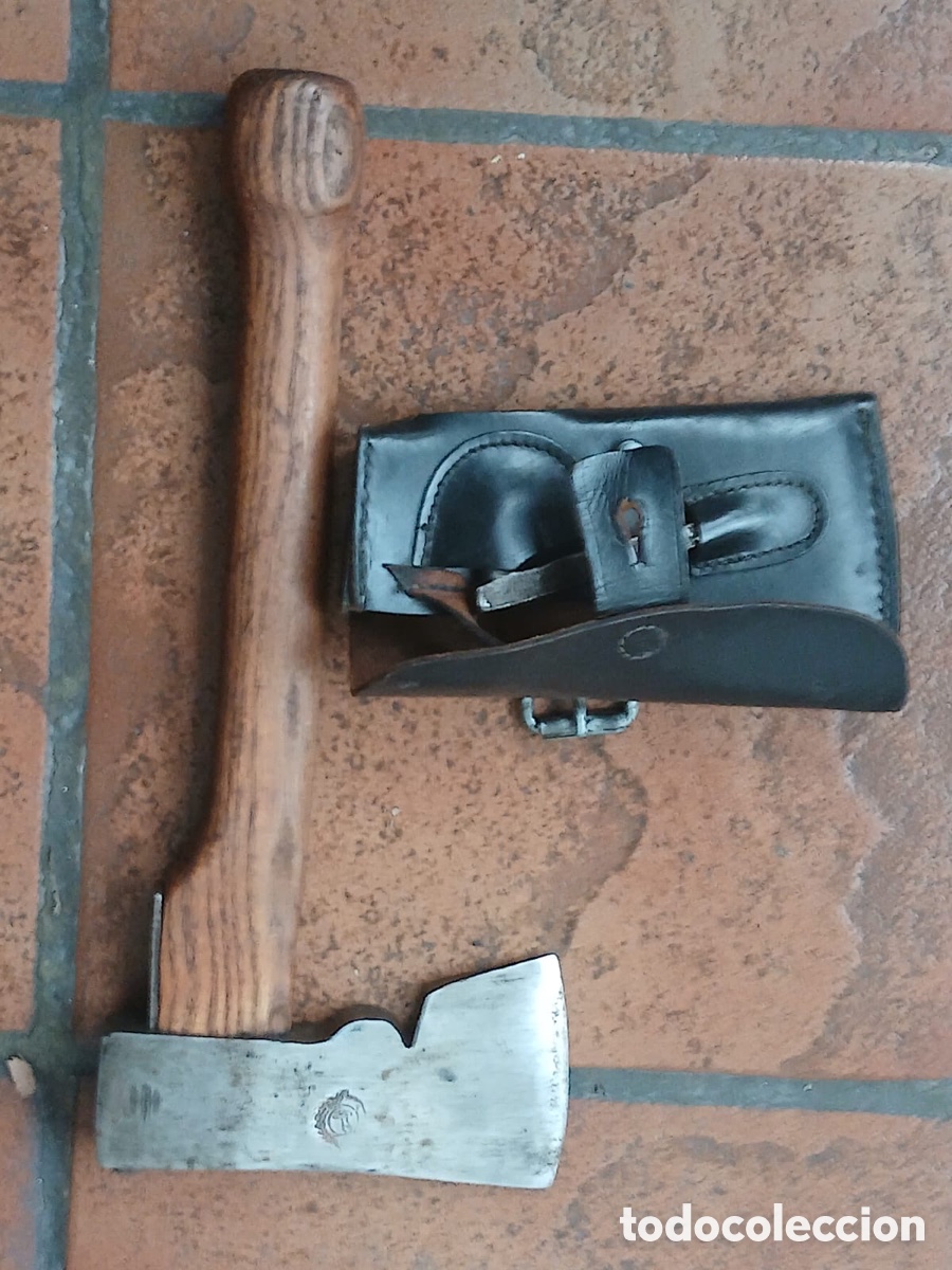 Militaria: Conjunto de Acha bomberos y cintur&oacute;n - Foto 3
