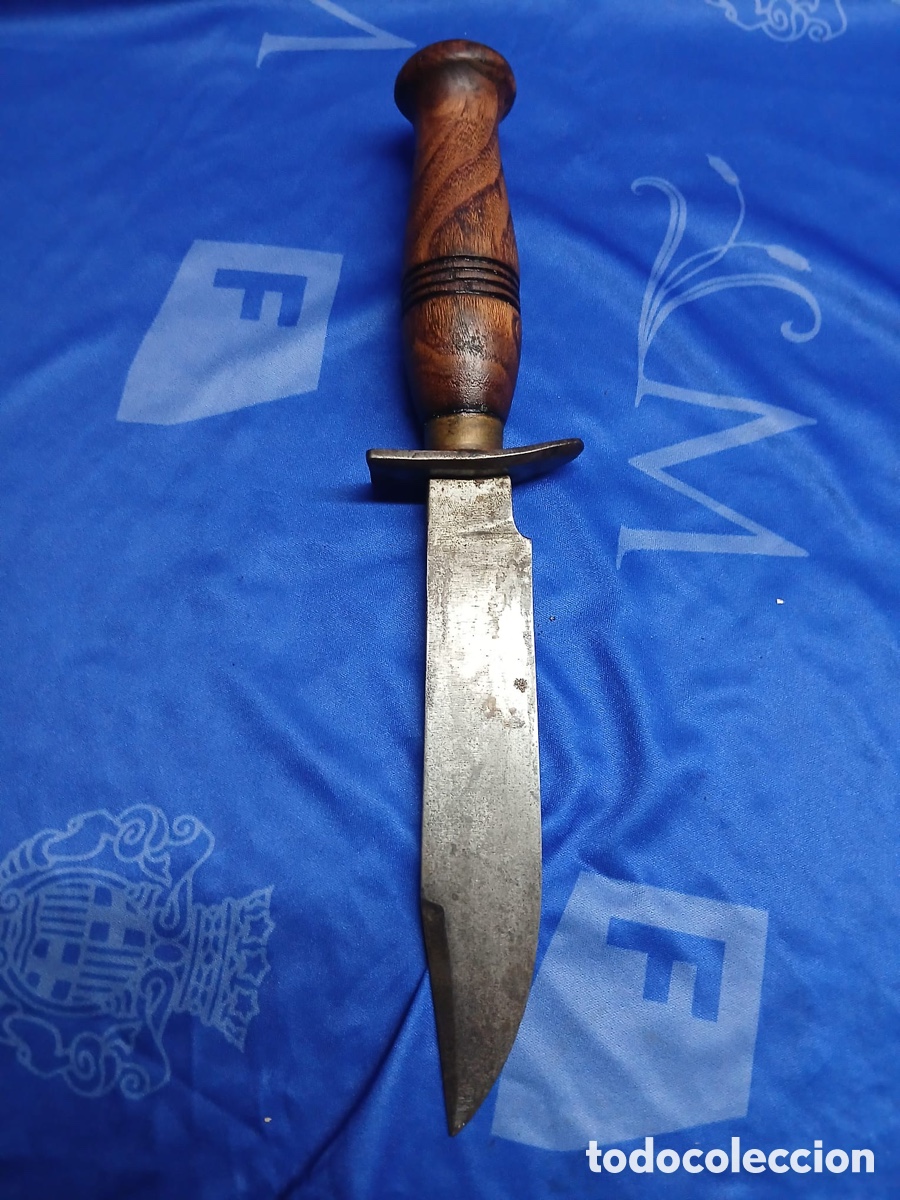Militaria: Cuchillo mango de madera - Foto 1