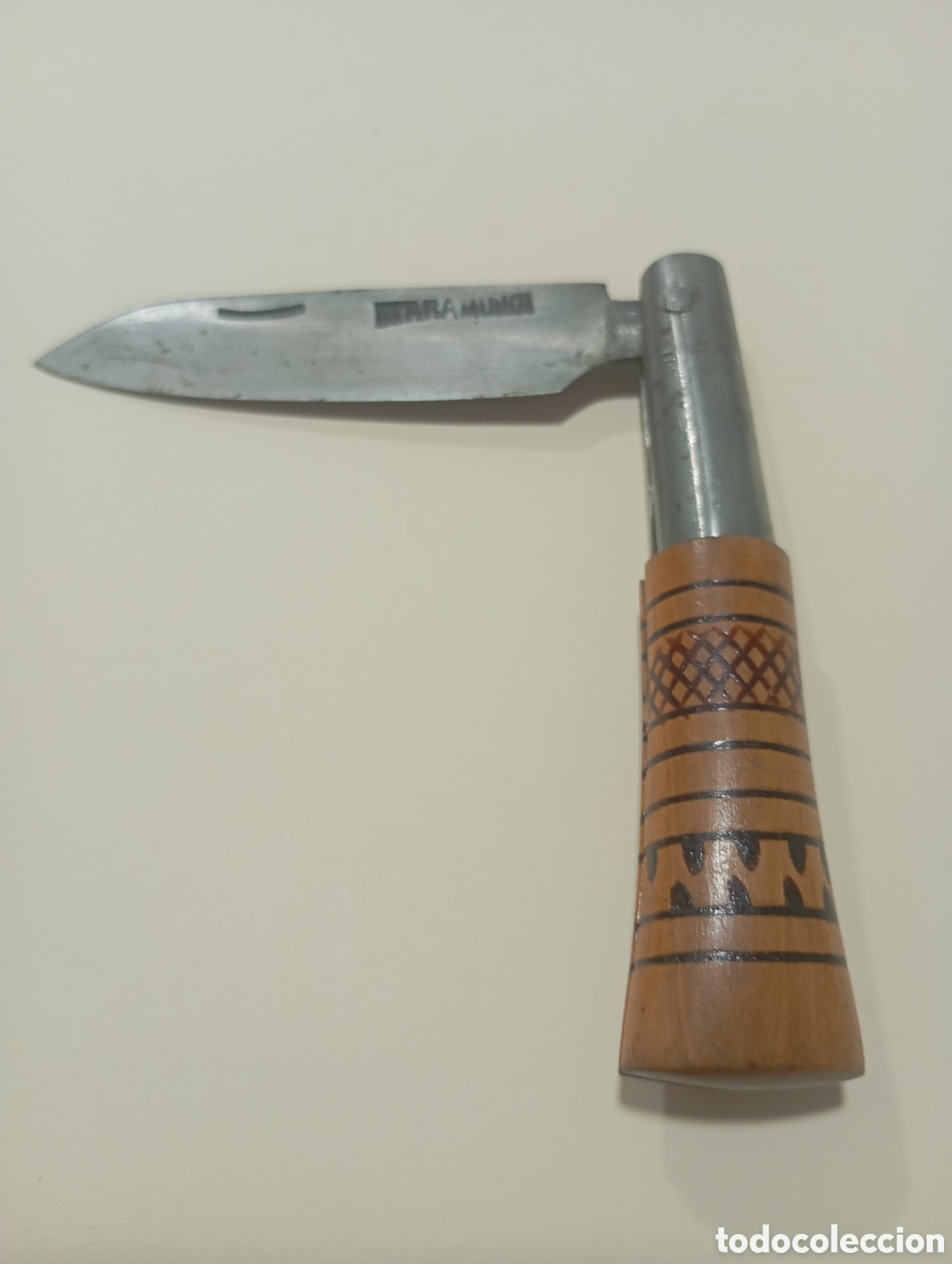Militaria: Navaja taramundi artesanal.