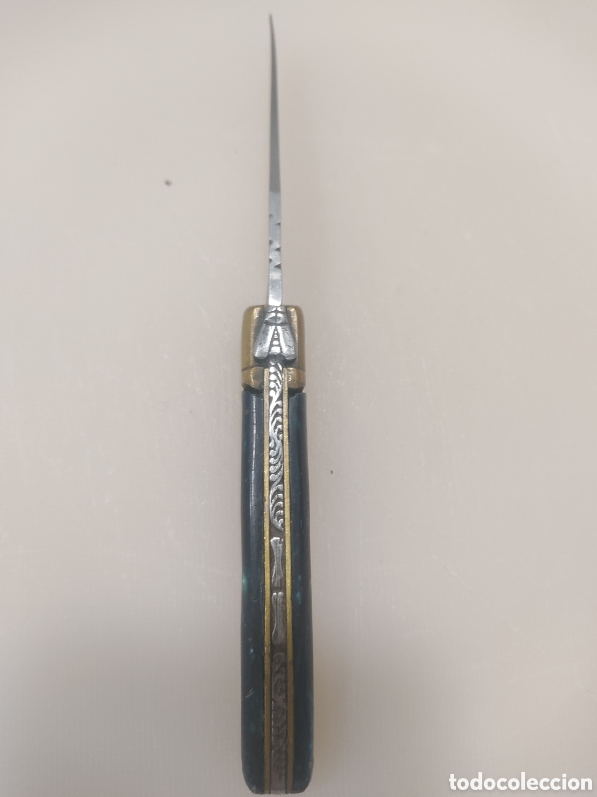 Military Antiques: navaja laguiole de colecci&oacute;n.