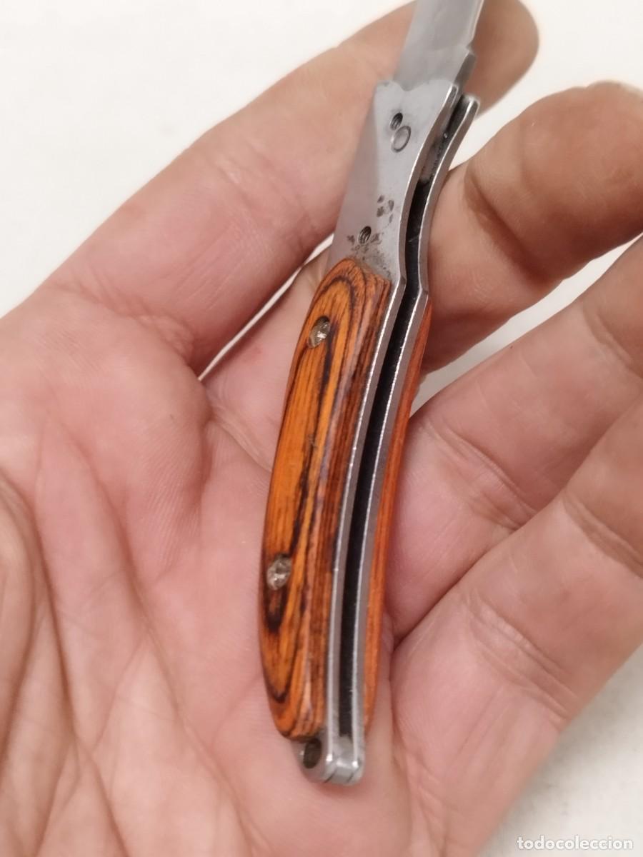 Militaria: Dos navajas sin marcaje. - Foto 2