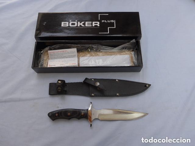 Militaria: Cuchillo de combate tactico de marca Boker plus 2769. Original y en su caja.