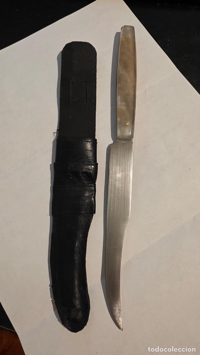 Militaria: Antiguo cuchillo con funda - Foto 1