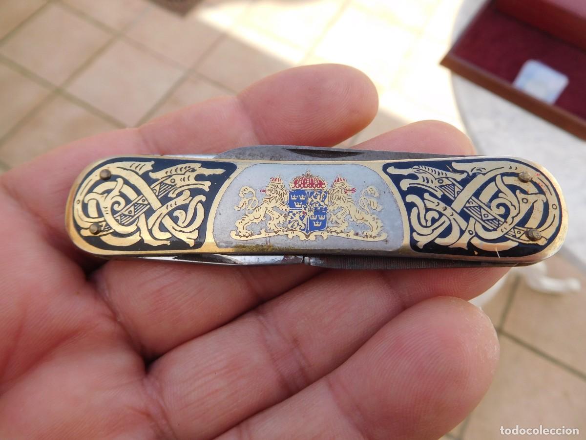 Militaria: Navaja antigua con 4 usos