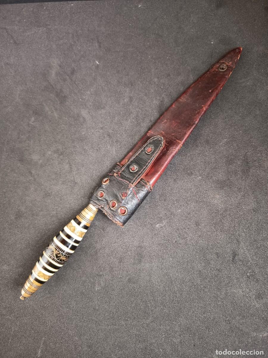 Militaria: Cuchillo naife canario siglo XIX