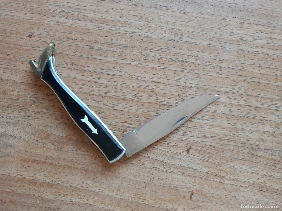 Militaria: NAVAJA F.V.R. FORMA DE PIERNA CON BOTA. ALBACETE. A&Ntilde;OS 80.