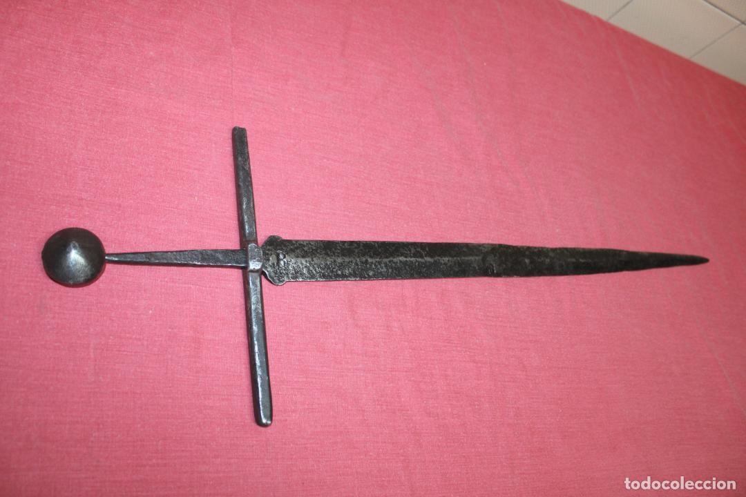 Militaria: Espada de gran rareza del siglo XVI