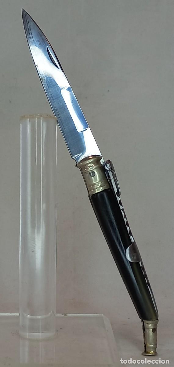 Militaria: ANTIGUA NAVAJA ARTESANAL DE ALBACETE CON CACHAS EN ASTA DE TORO , MARCADA EN HOJA GOMEZ