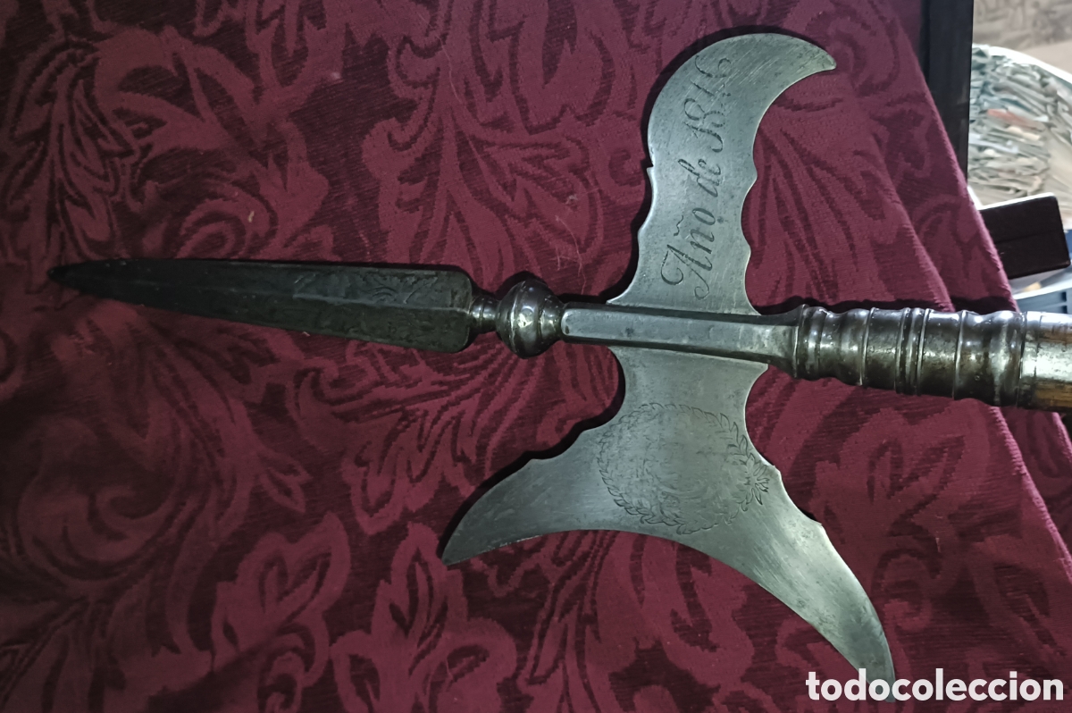 Militaria: Alabarda original de la reina Isabel II