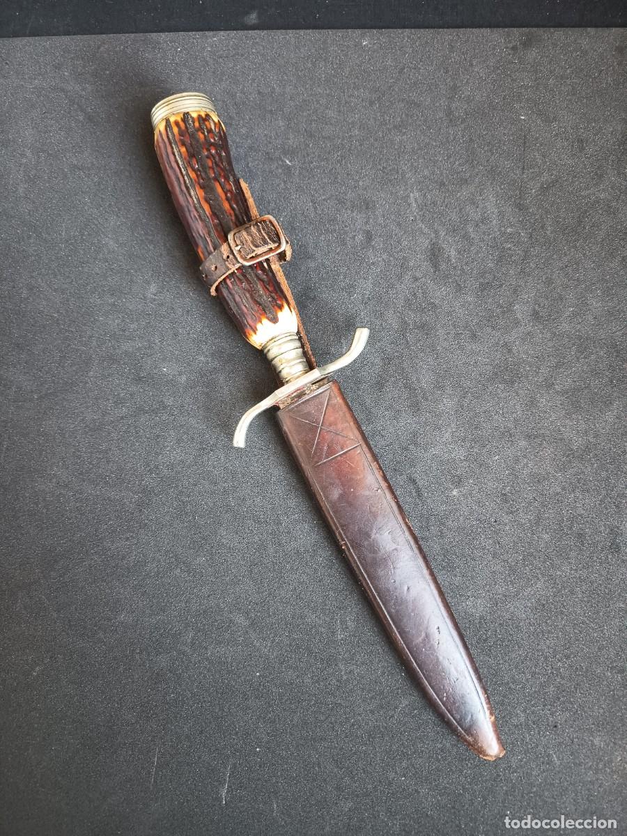 Militaria: Cuchillo de fabricaci&oacute;n alema Akah