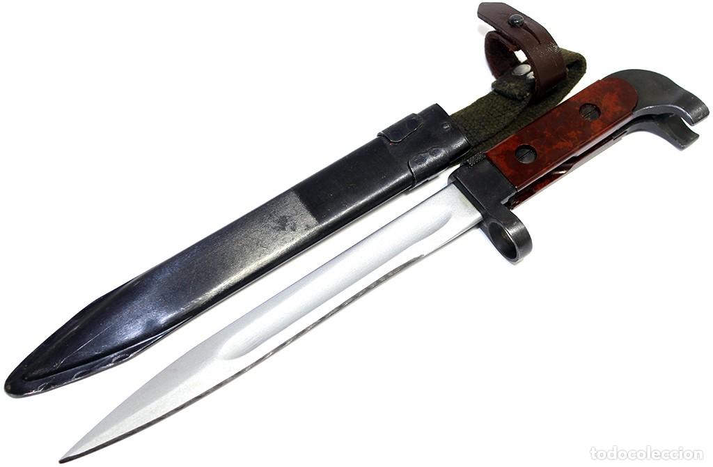 Militaria: Bajoneta b&uacute;lgara para el fusil AK-47
