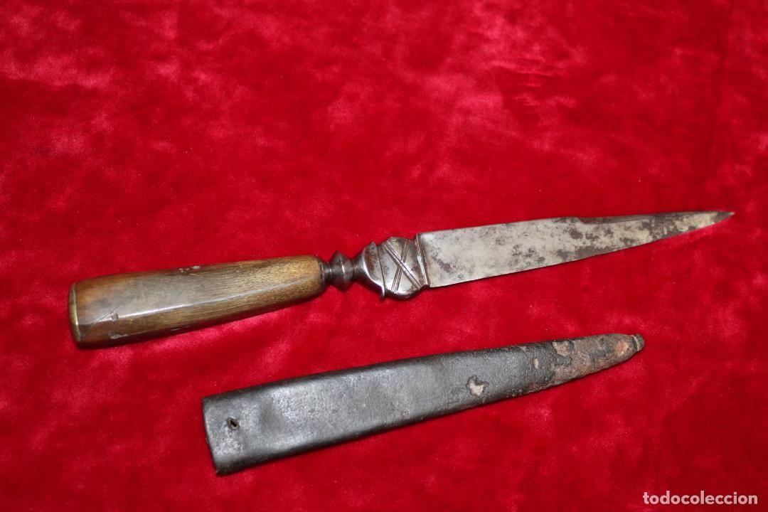 Militaria: Daga ib&eacute;rica del siglo XVII