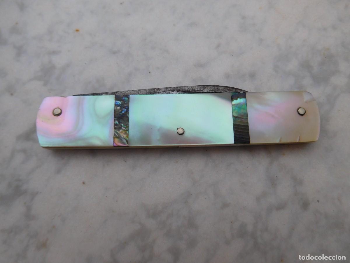 Militaria: Navaja de dos usos con cachas y lomo de n&aacute;car madre perla Solingen