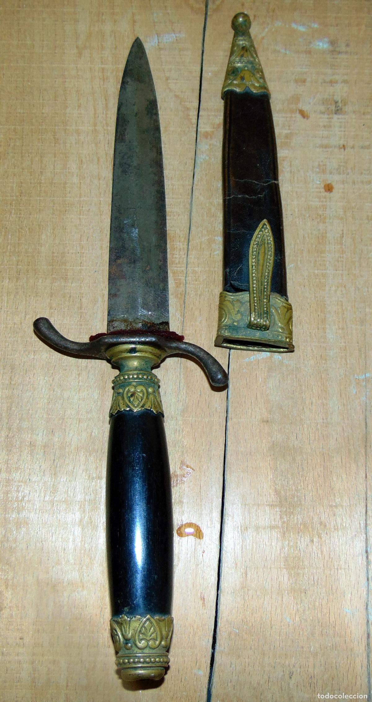 Militaria: ANTIGUA DAGA CON SU FUNDA DE PIEL , CUCHILLO, 25 CM CREO QUE EMPU&Ntilde;ADURA DE BUFALO