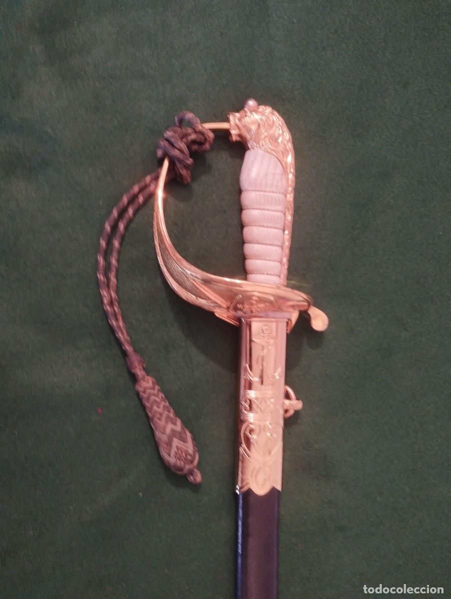 Militaria: Espada naval portuguesa M/1911 para oficial naval superior. Finales del siglo XX.