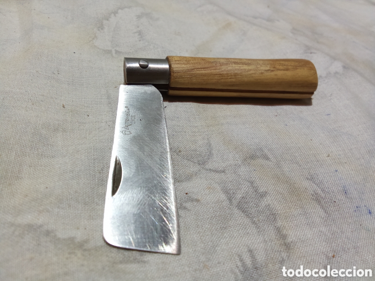 Militaria: PEQUE&Ntilde;A NAVAJA EXTREME&Ntilde;A