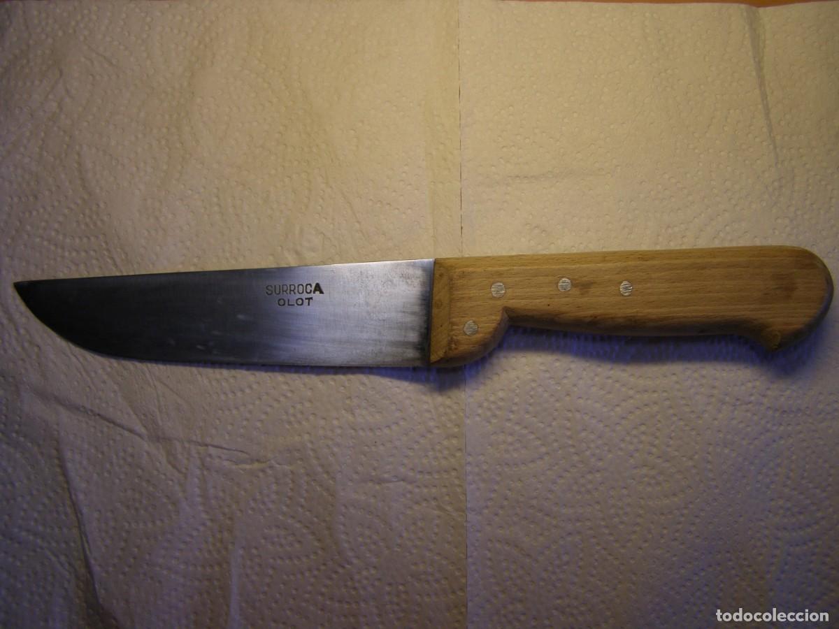 Militaria: Antiguo cuchillo marca SURROCA, Olot, de acero al carbono forjado.