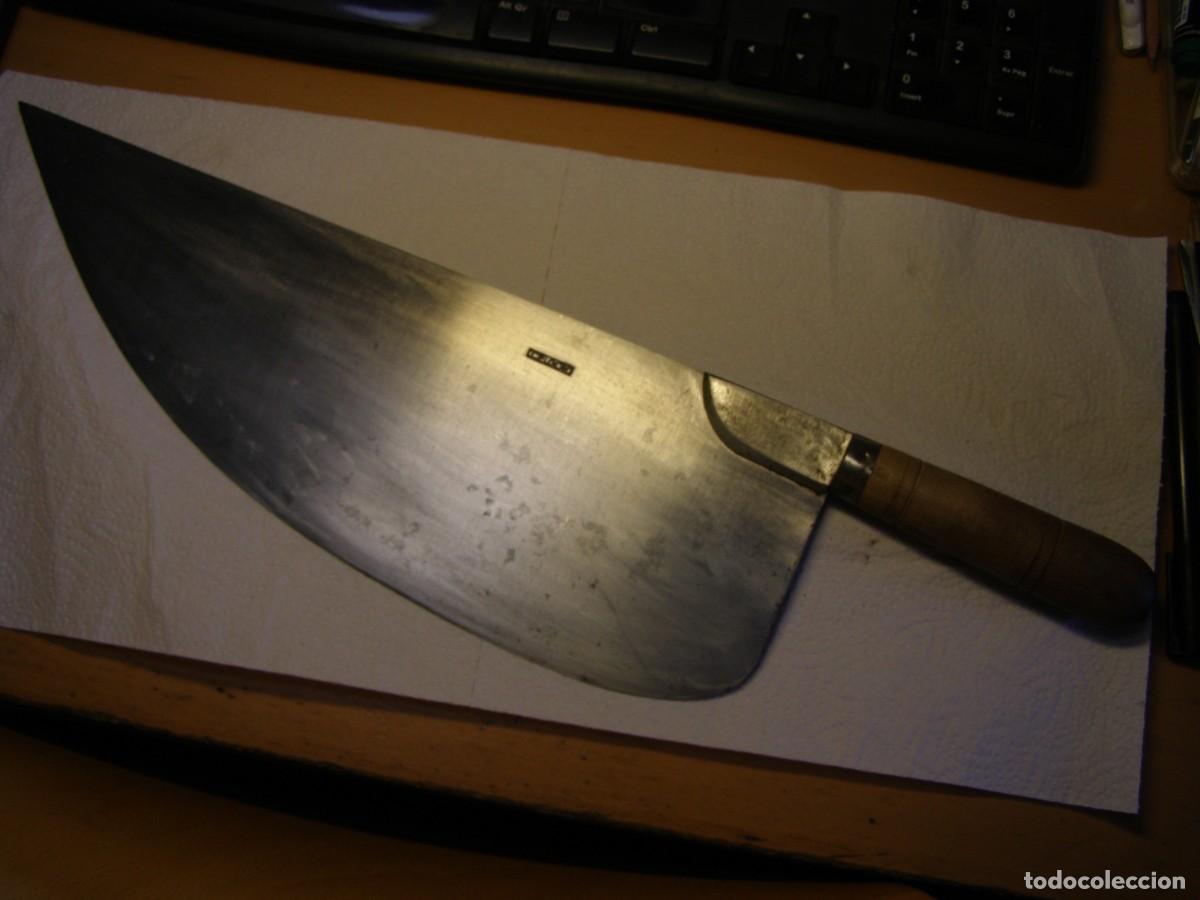 Militaria: Antiguo machete cuchillo marca CELGON, de acero al carbono forjado.