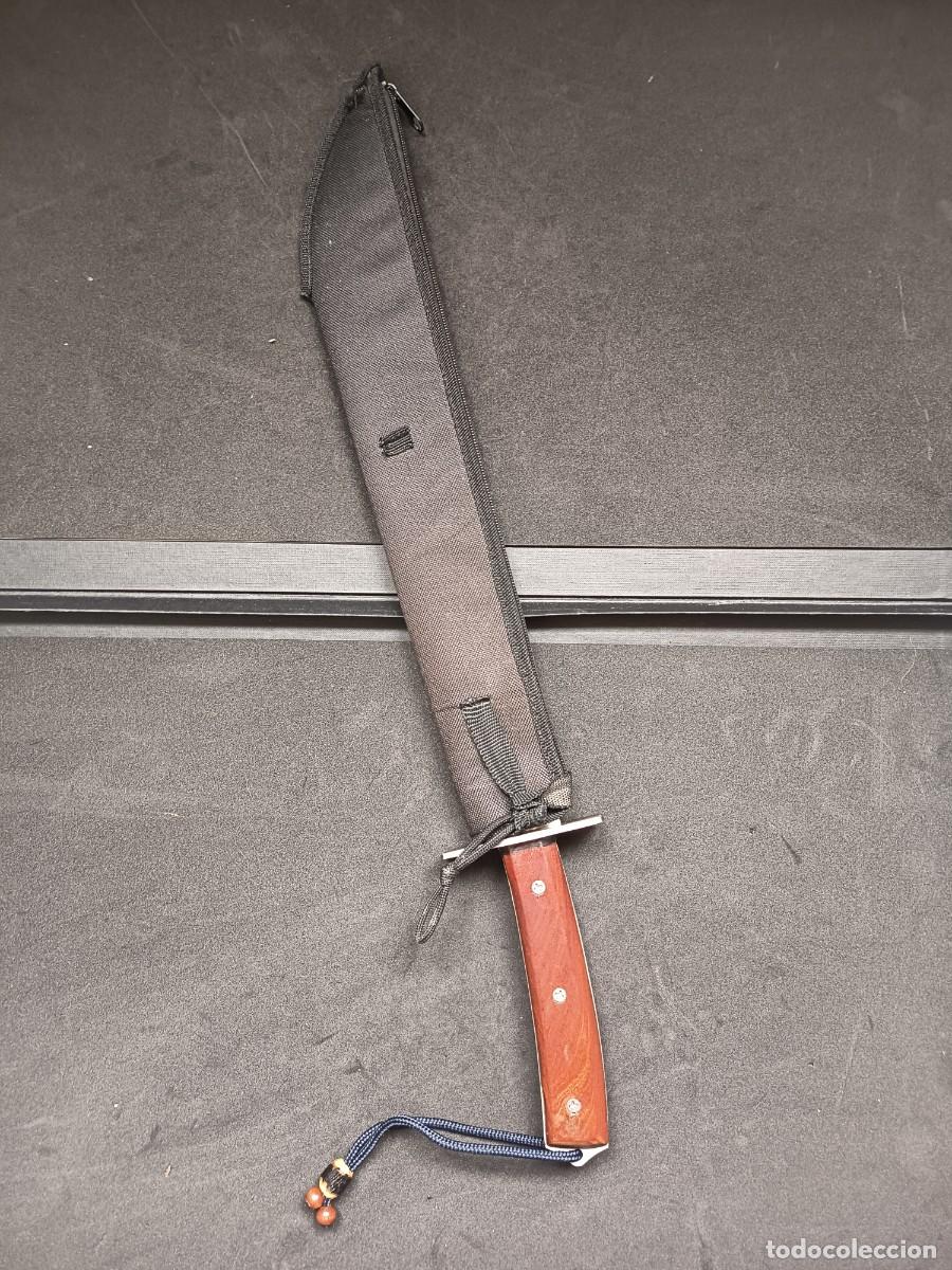 Militaria: Machete con funda Albainox Albacete