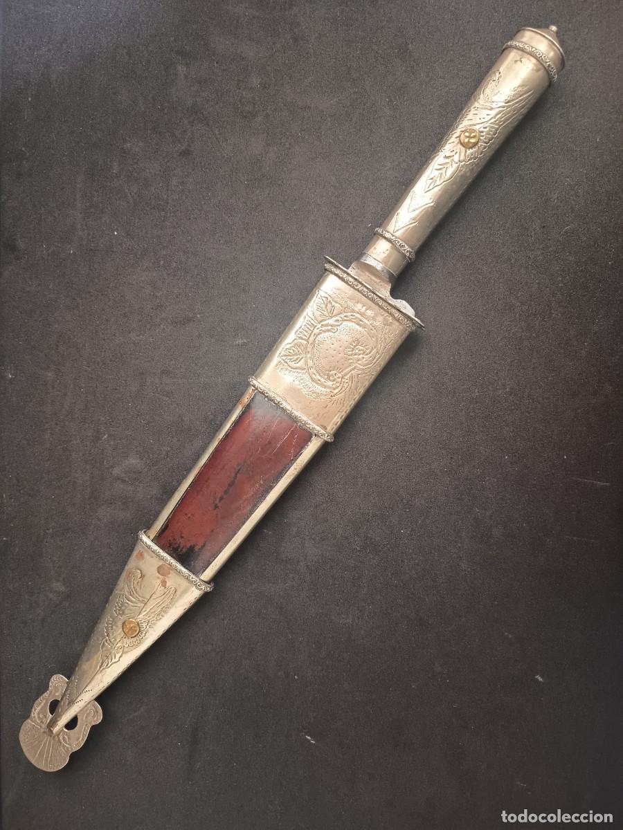 Militaria: Antiguo cuchillo argentino verijero