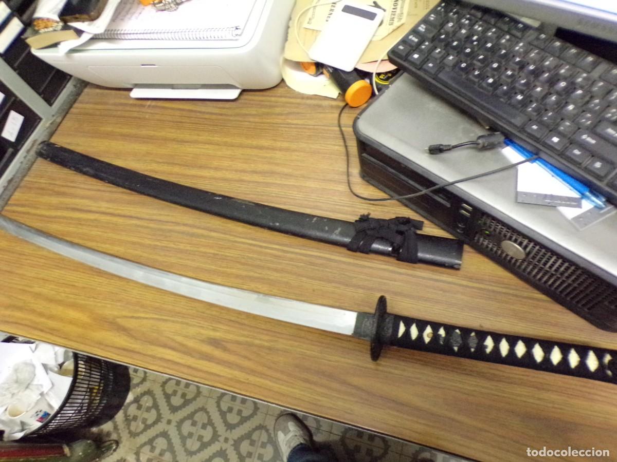Military Antiques: ESTAMOS LIQUIDANDO. katana, catana de acero inoxidable con decoraci&oacute;n. 99 cm de largo