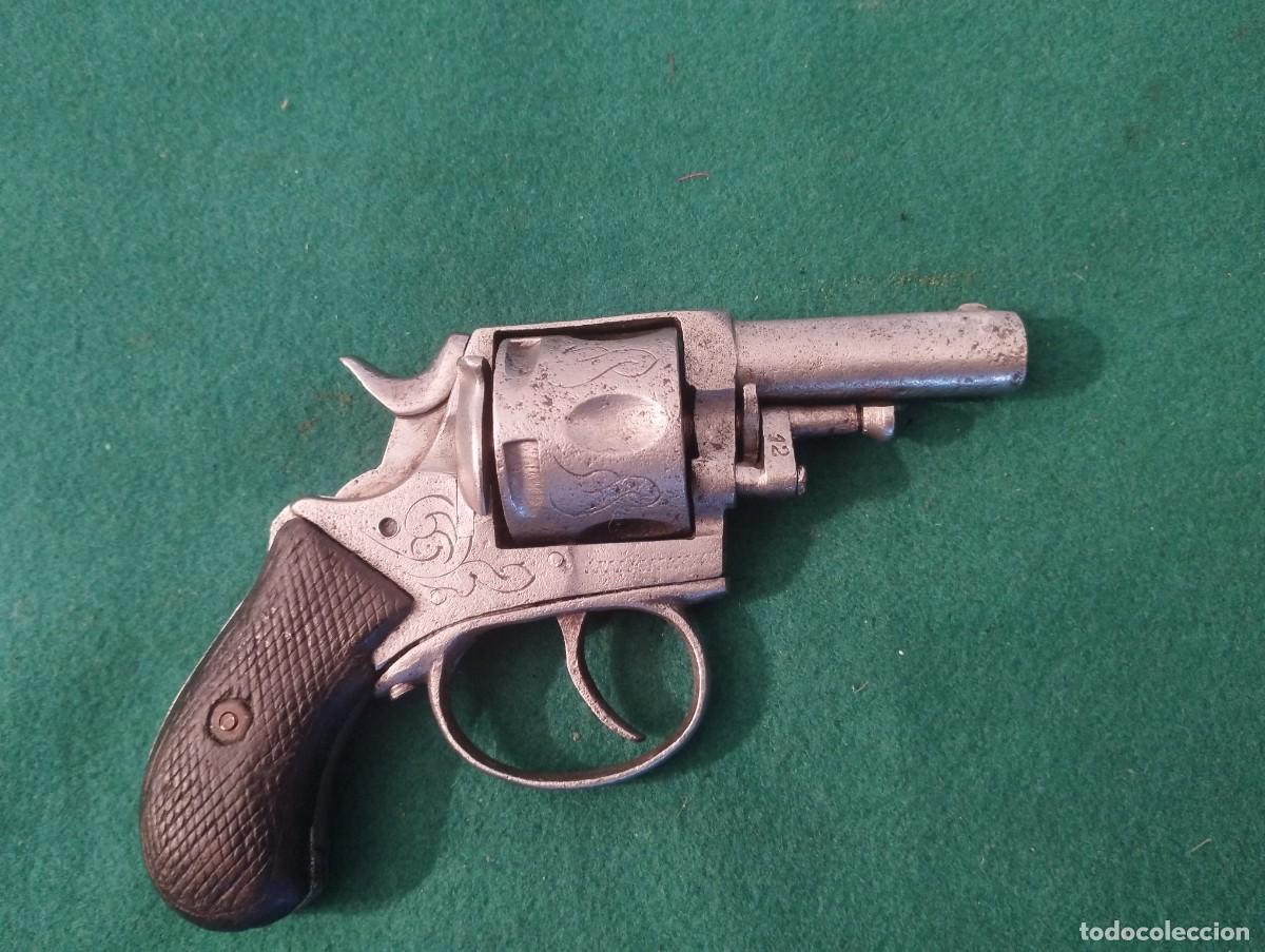 Militaria: Rev&oacute;lver Bulldog circa 1890