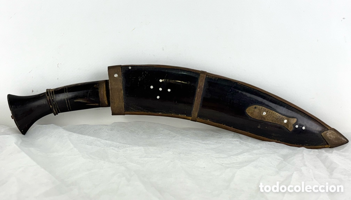 Militaria: GRAN CUCHILLO KUKRI NEPALI CON SU FUNDA - 33,5 CM