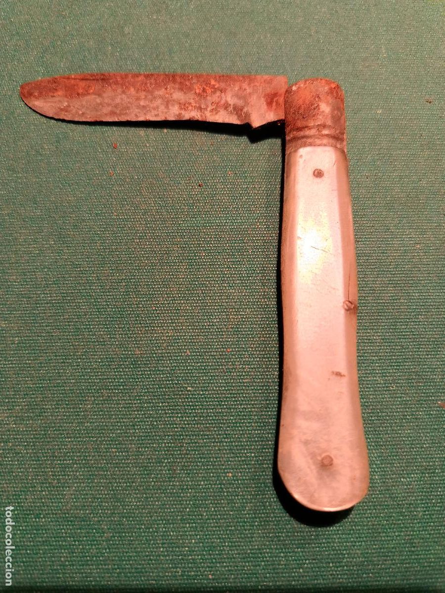 Militaria: VIEJA NAVAJA CON LAS CACHAS TIPO MARMOL