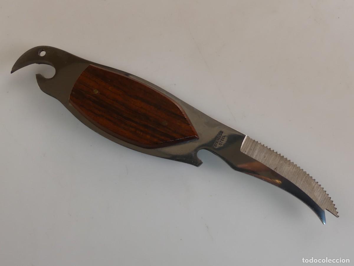 Militaria: CUCHILLO CON ABRIDOR DE BOTELLAS EN EL MANGO