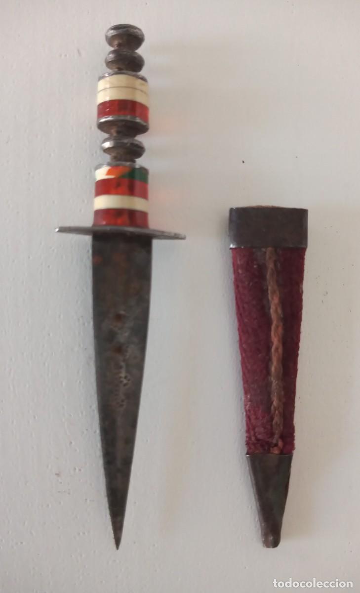 Militaria: CUCHILLO ESPA&Ntilde;OL MINIATURA CON FUNDA- A&Ntilde;OS TREINTA