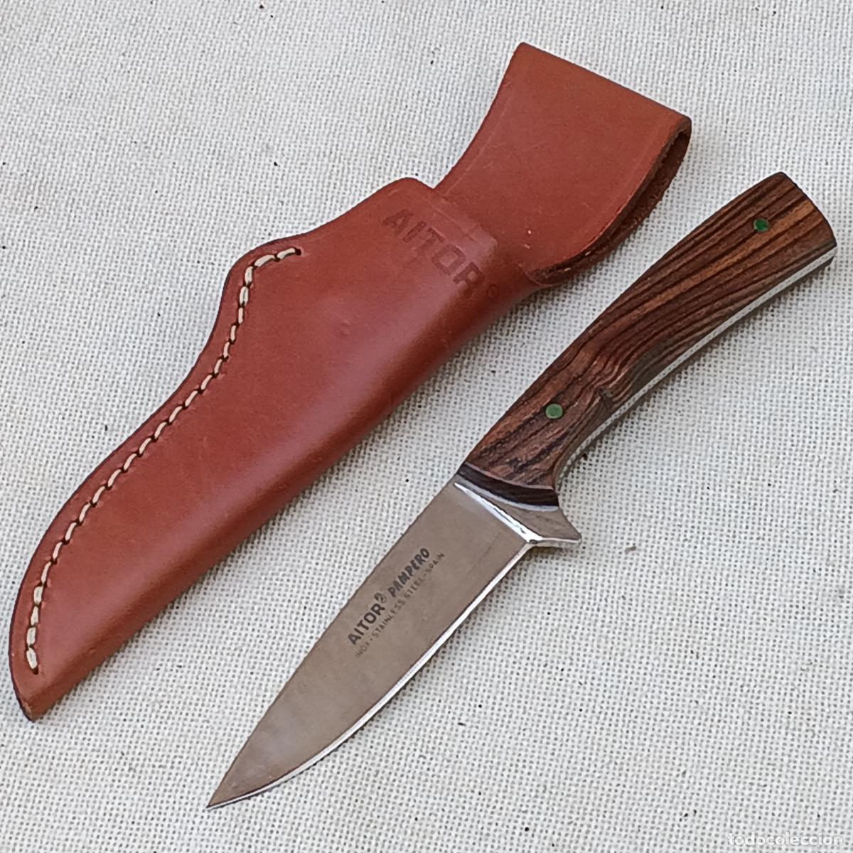 Military Antiques: CUCHILLO MARCA AITOR - MODELO PAMPERO - CON SU FUNDA DE CUERO.