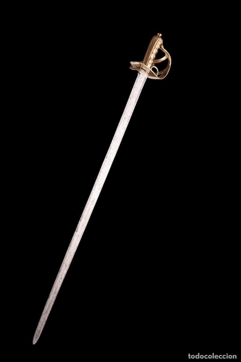 Militaria: Espada MUY RARA para oficial de caballer&iacute;a del regimiento de dragones espa&ntilde;ol