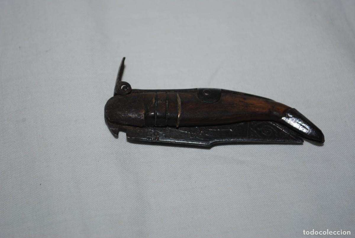 Militaria: NAVAJITA DE COLECCION CON LA HOJA GRABADA