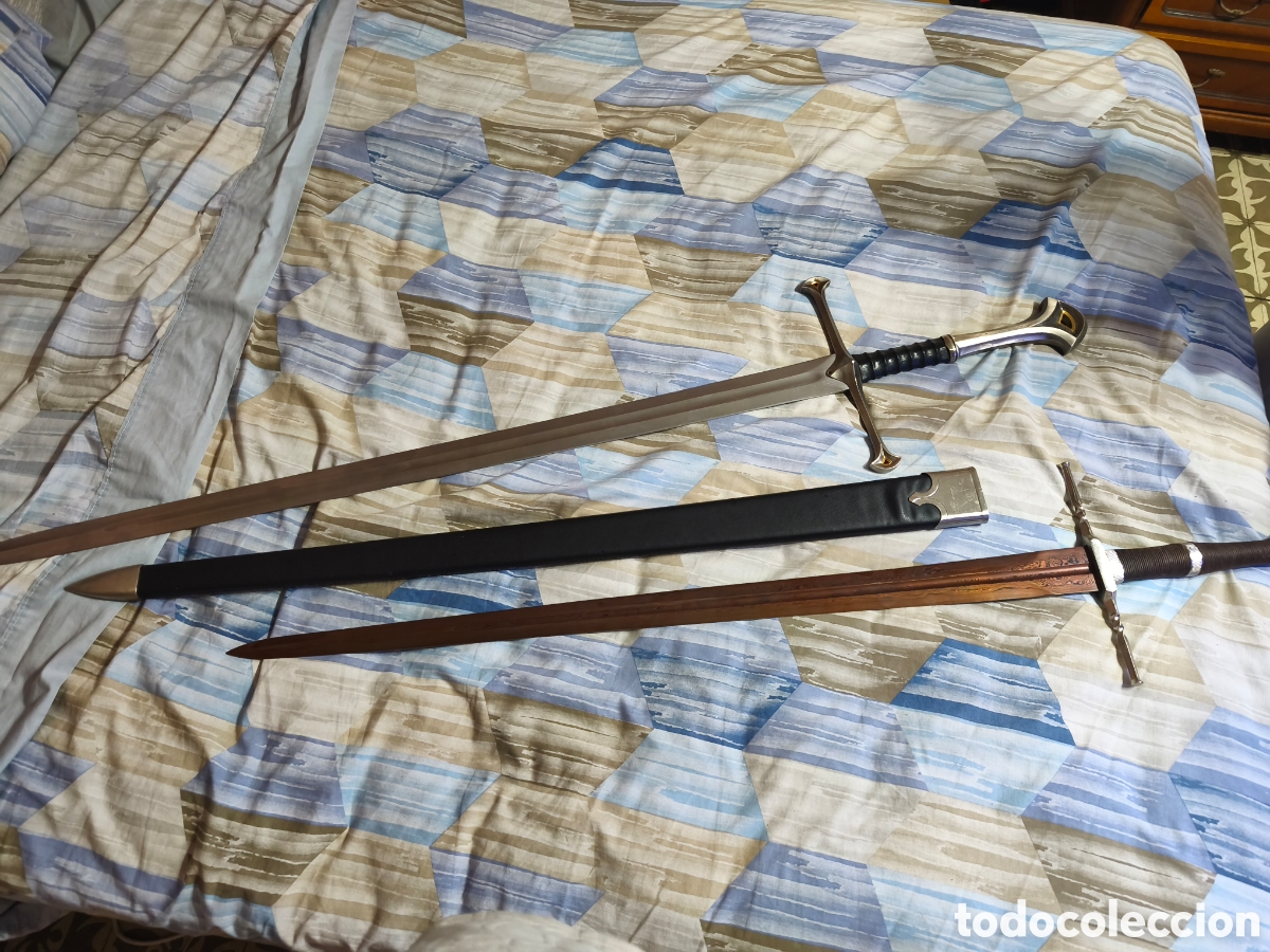 Militaria: Espadas replicadas inspiradas en armas medievales/fantasy